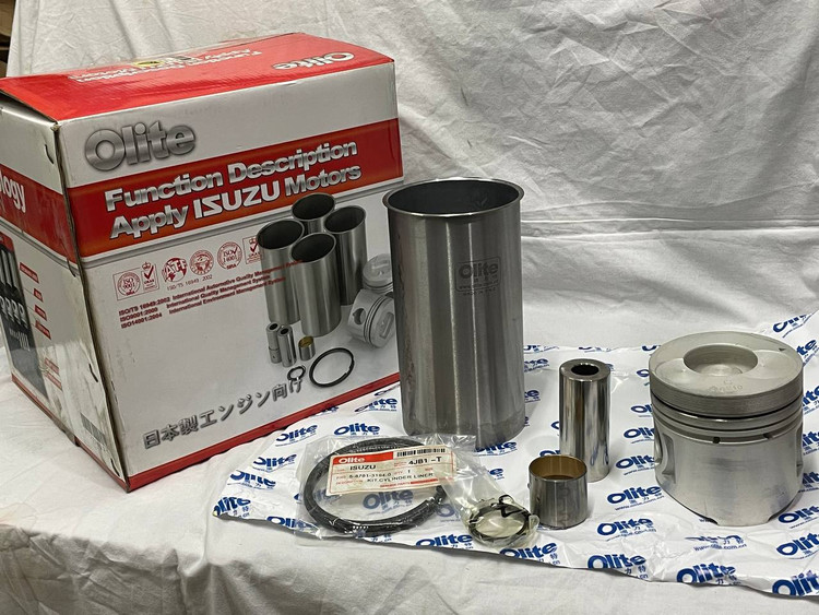 ست کامل بوش و پیستون ایسوزو ۶تن و ۸تن موتور 4HE1