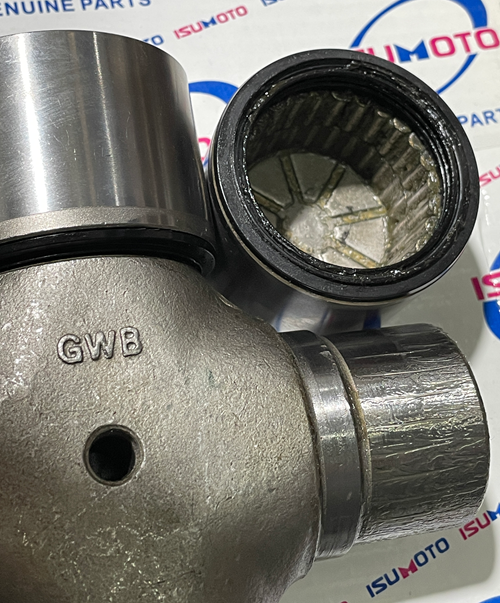 چهارشاخه گاردان ایویکو بزرگ کاسه ۶۵